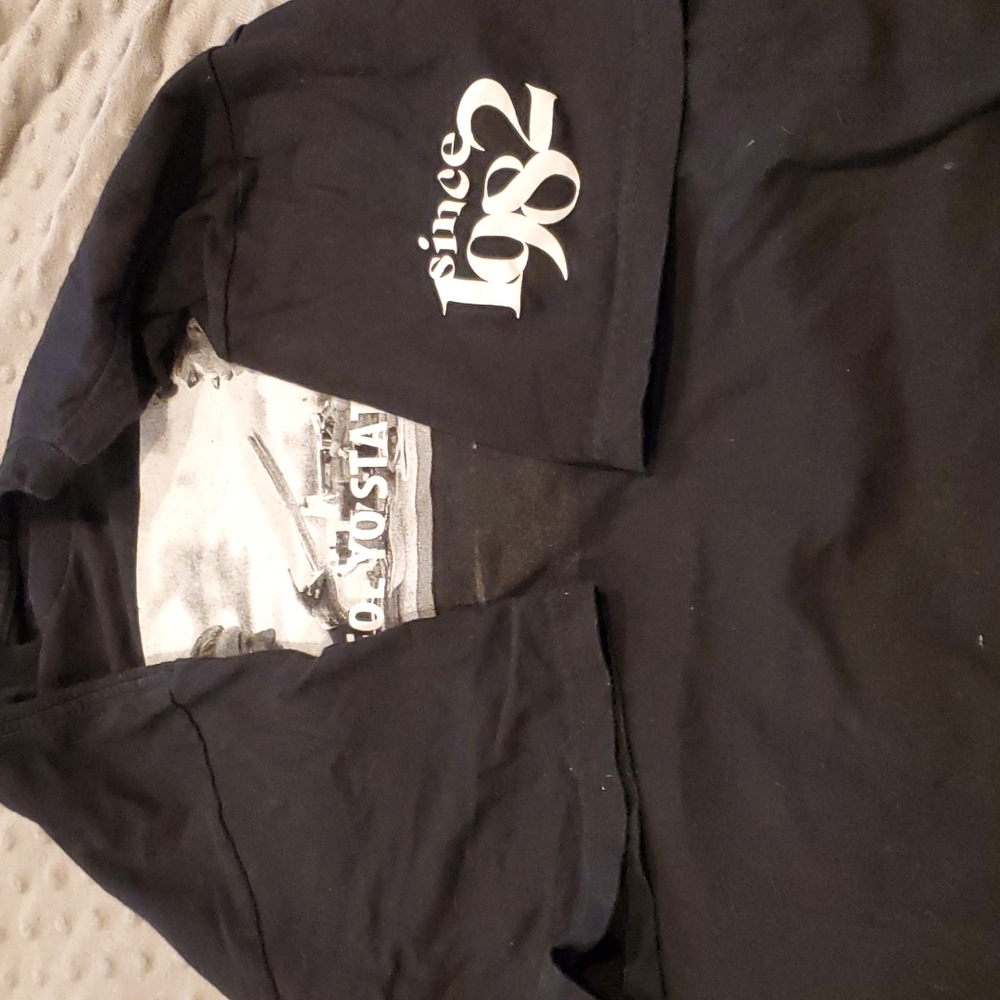 Men's size medium since 1982 tee shirt - Picture 4 of 7